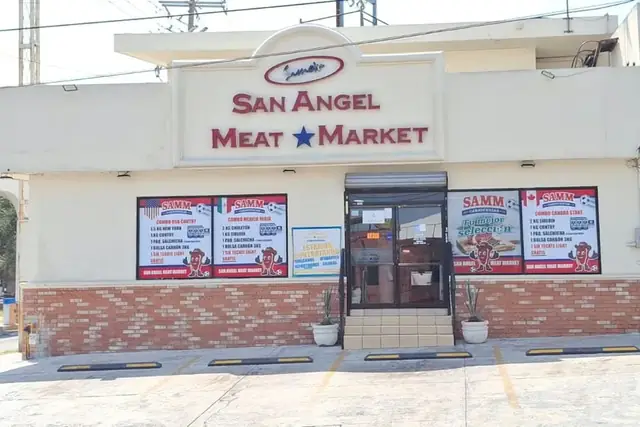 Fachada de la sucursal Fuentes de Anahuac de San Angel Meat Market.